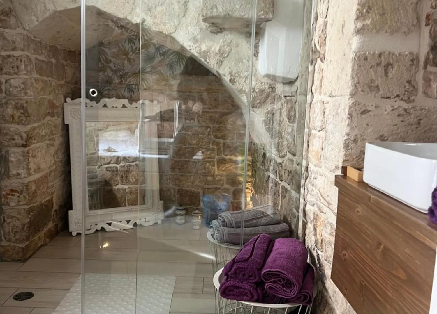 Appartement La Fiumara - Room With Bathroom Bitonto